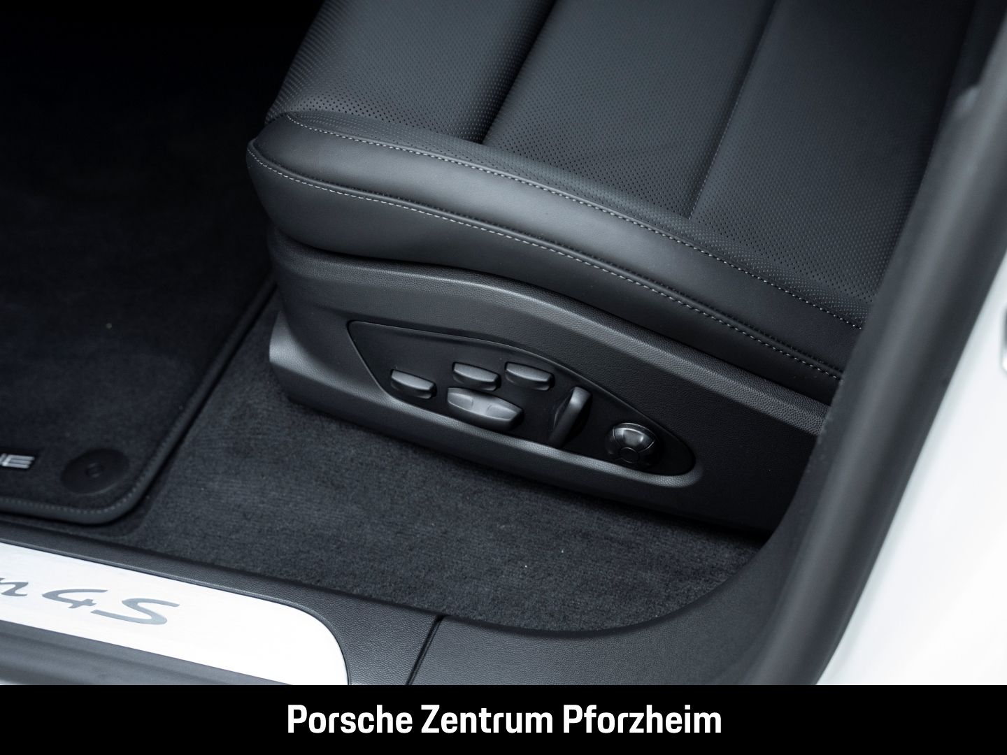Porsche Macan 4S InnoDrive Surround-View LED-Matrix