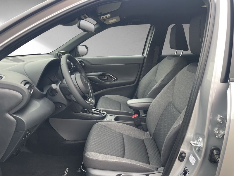 Toyota Yaris Cross 1.5 Hybrid Teamplayer *2xPDC*BLIS*LH