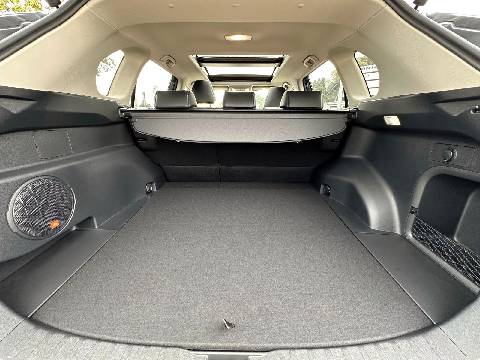 Toyota RAV 4 HYBRID PANORAMA LEDER NAVI DAB JBL 360°...