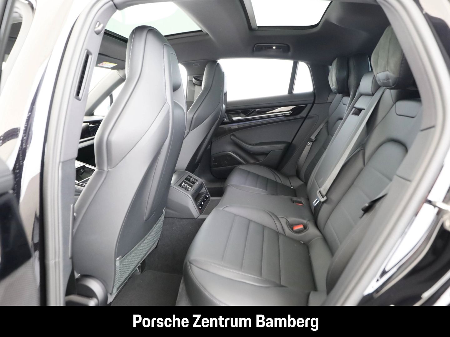 Porsche Panamera 4 E-Hybrid/ Massage/ Inno-Drive/ Head u