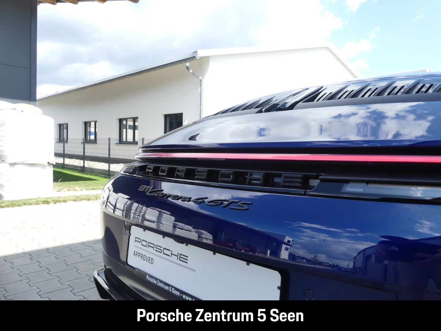 Porsche 992 II Carrera 4 GTS Cabriolet - Samsaru's Car Outlet