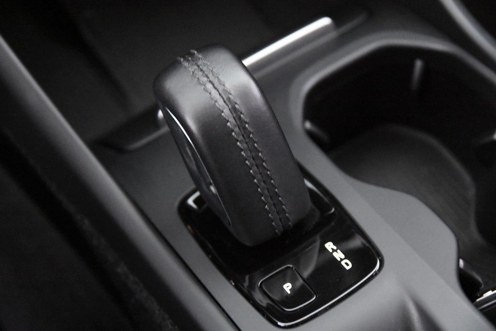 Volvo XC40 T4 Recharge Inscription - Samsaru's Car Outlet