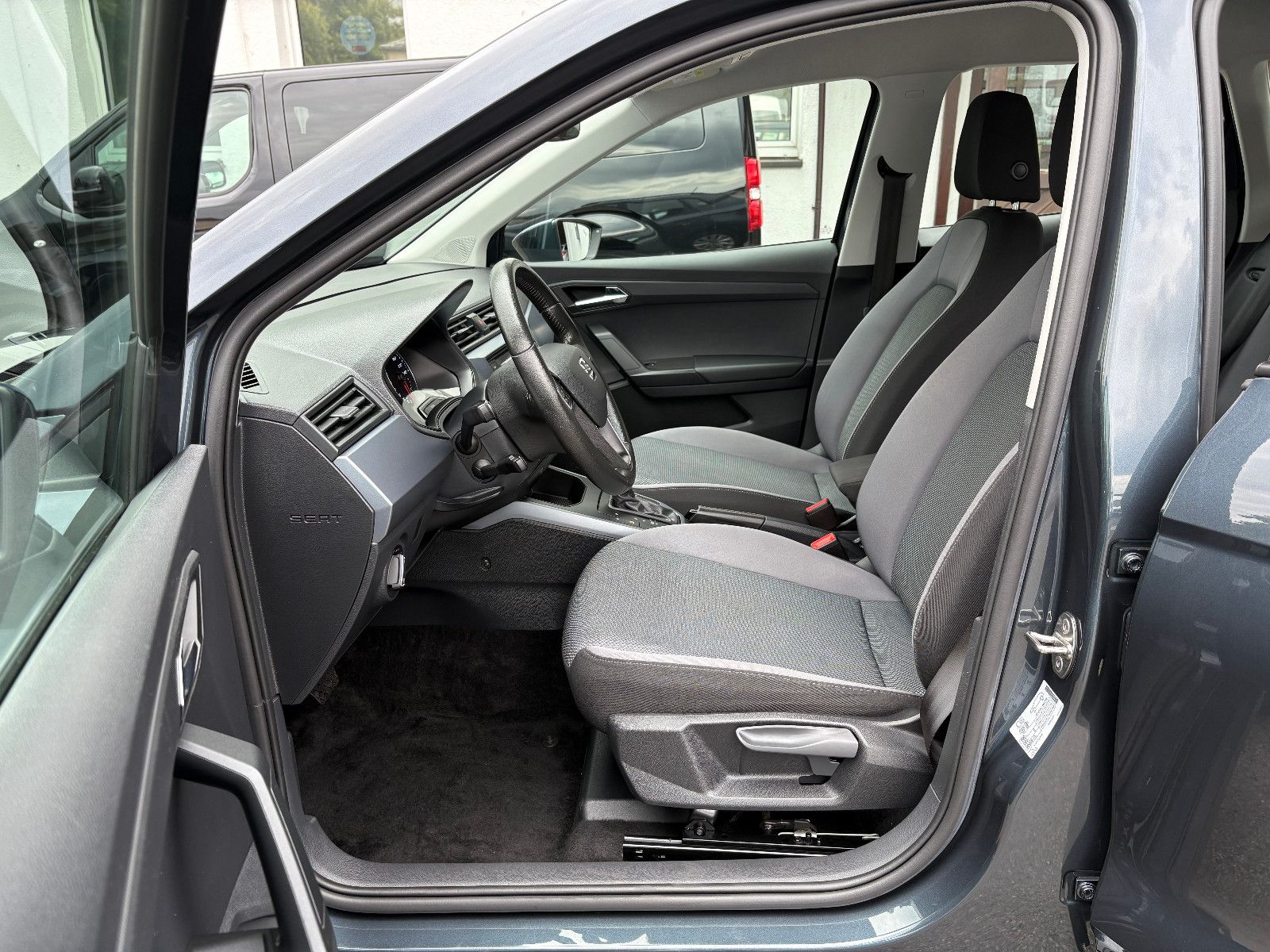 Seat Arona 1.0 TSI AUT. Style - Samsaru's Car Outlet