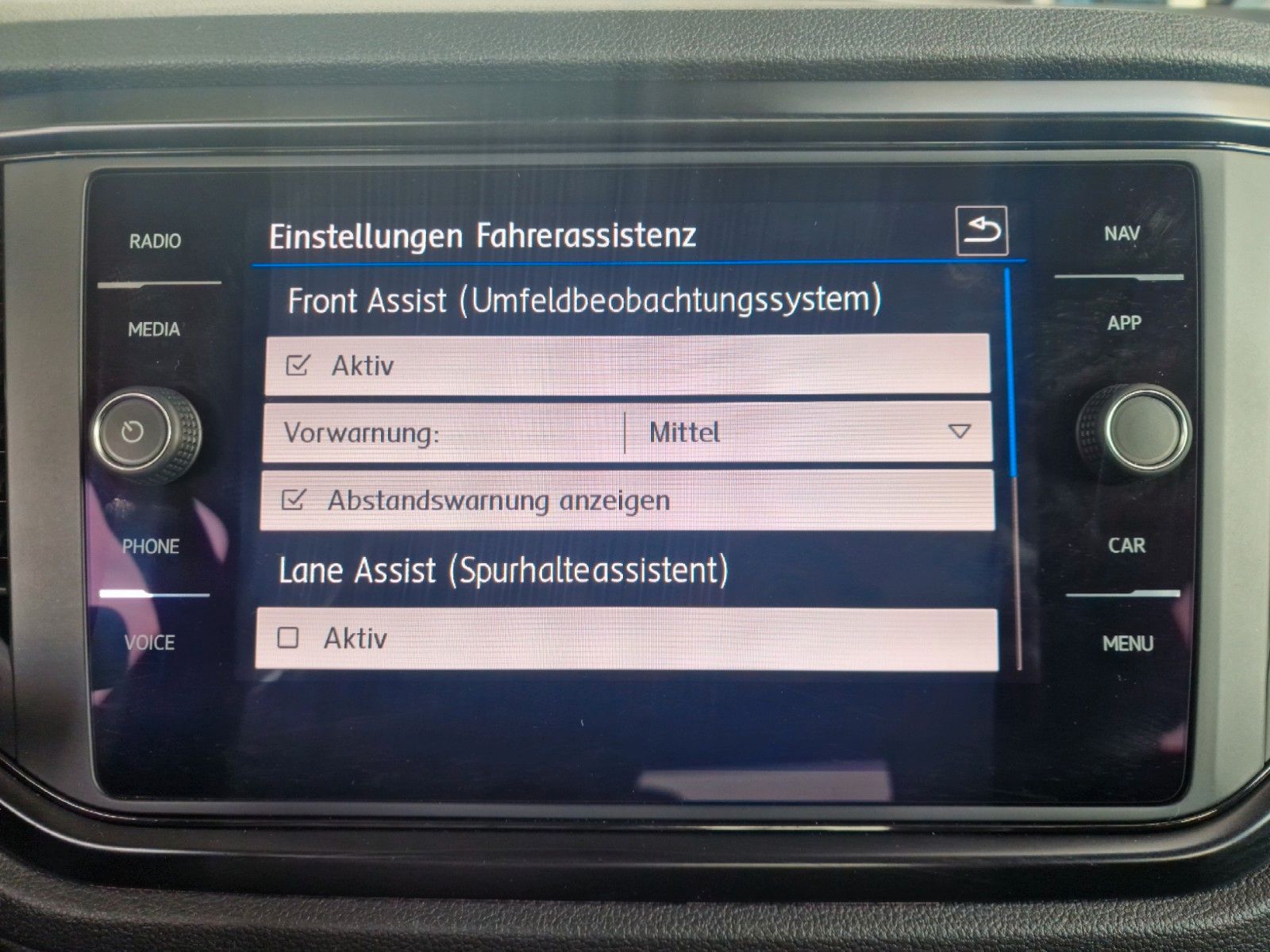 Volkswagen T-Roc Basis - Samsaru's Car Outlet