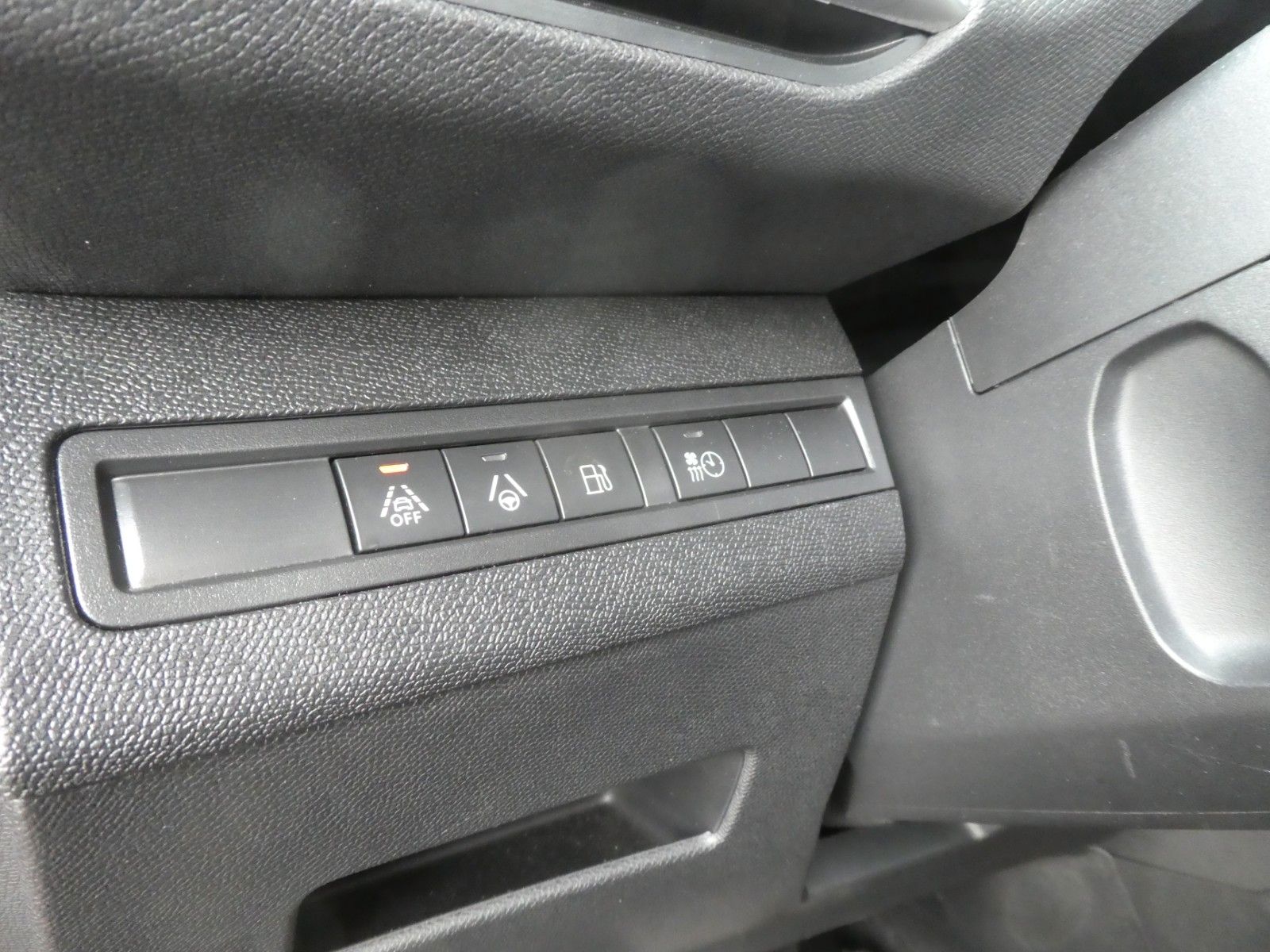 Peugeot 3008 Hybrid4 GT Navi, SHZ, Kamera, 4WD, S-Dach
