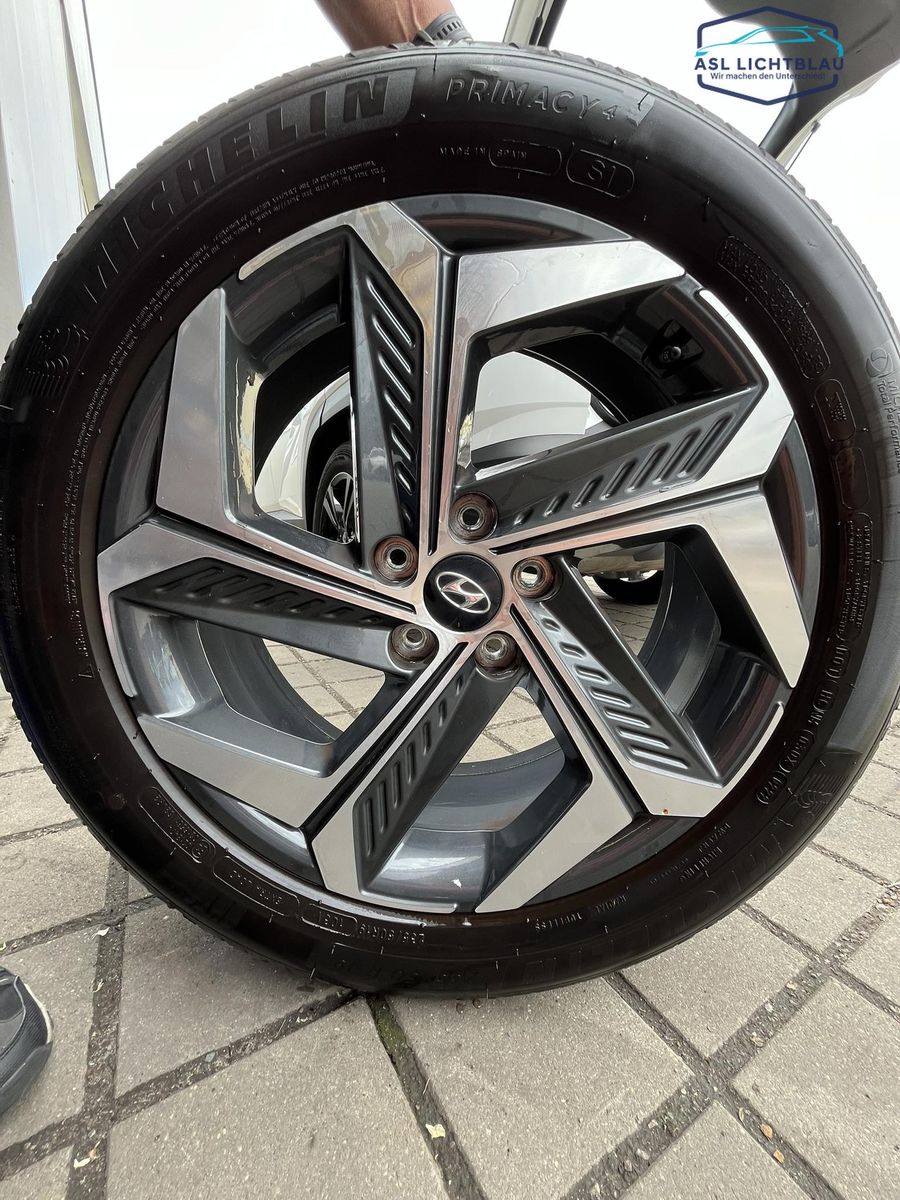 Hyundai TUCSON Plug-in-Hybrid 1.6 T-GDi 6-AT 4WD Funk...