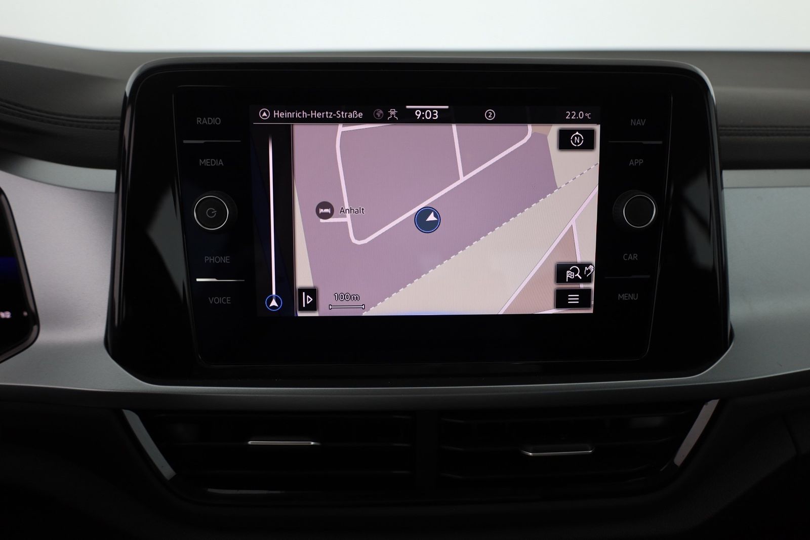 Volkswagen T-Roc 1.5 TSI DSG - Samsaru's Car Outlet