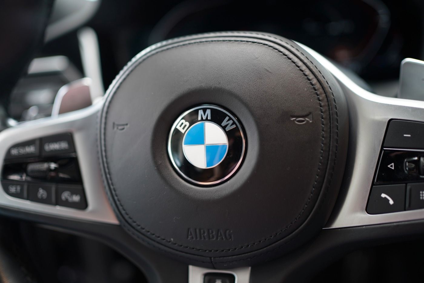 BMW 320d xDrive M-Sport - Samsaru's Car Outlet