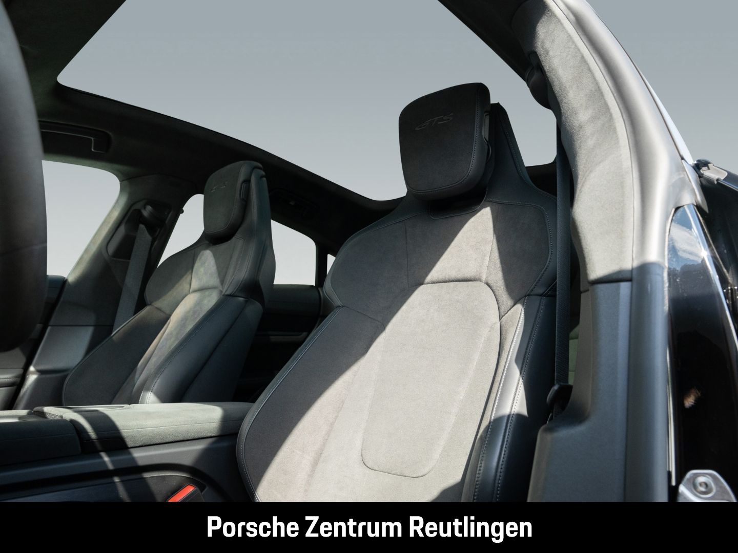 Porsche Taycan GTS BOSE 21-Zoll Luftfederung LED-Matrix