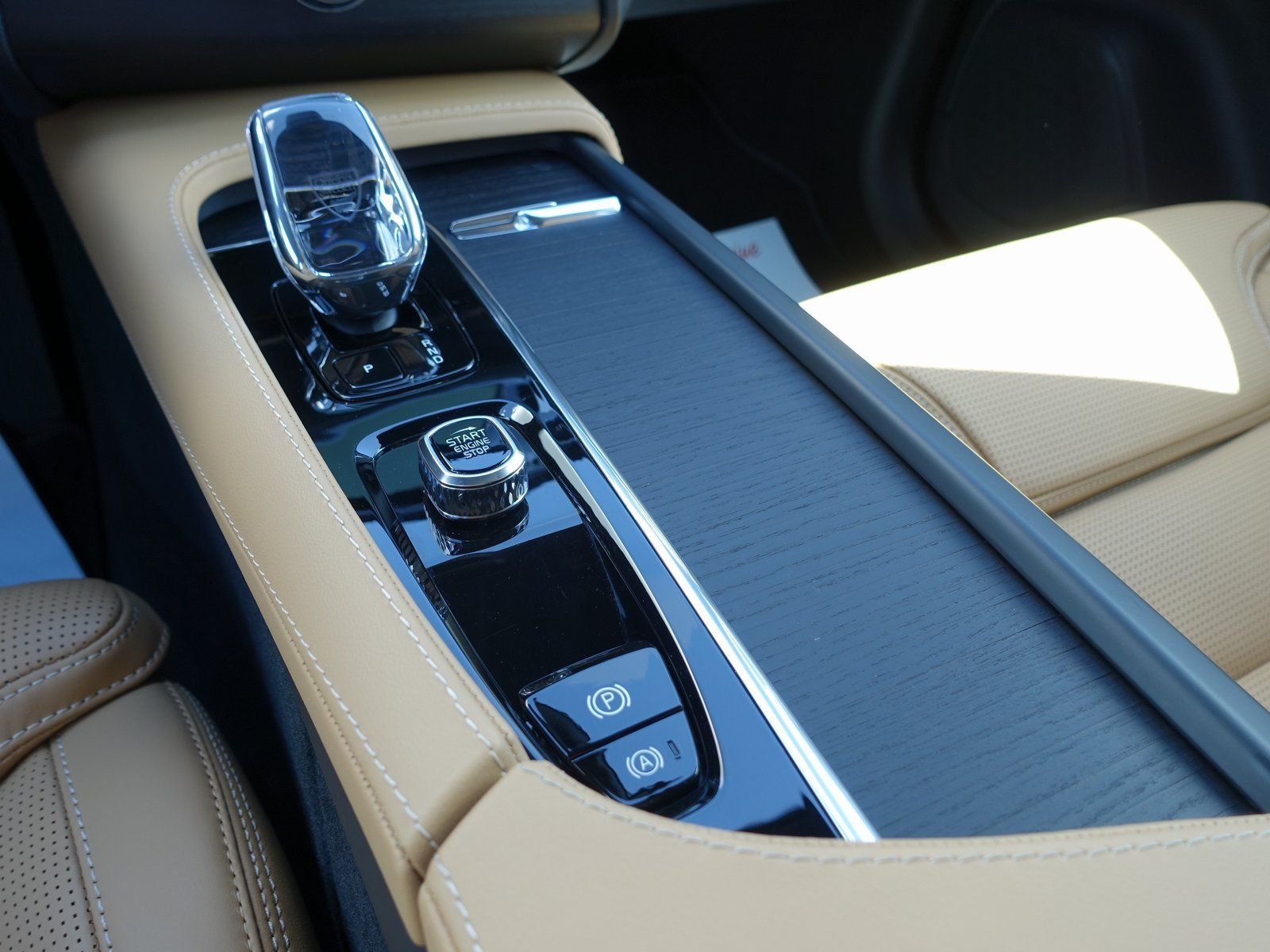Volvo XC90 Plus Bright T8 Recharge AWD - Samsaru's Car Outlet