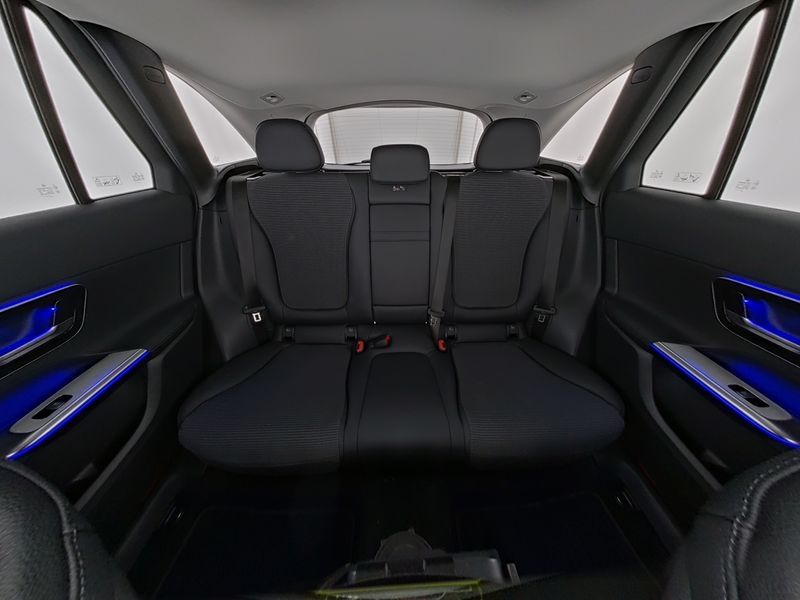 Mercedes-Benz GLC 220 d 4MATIC Avantgarde - Samsaru's Car Outlet