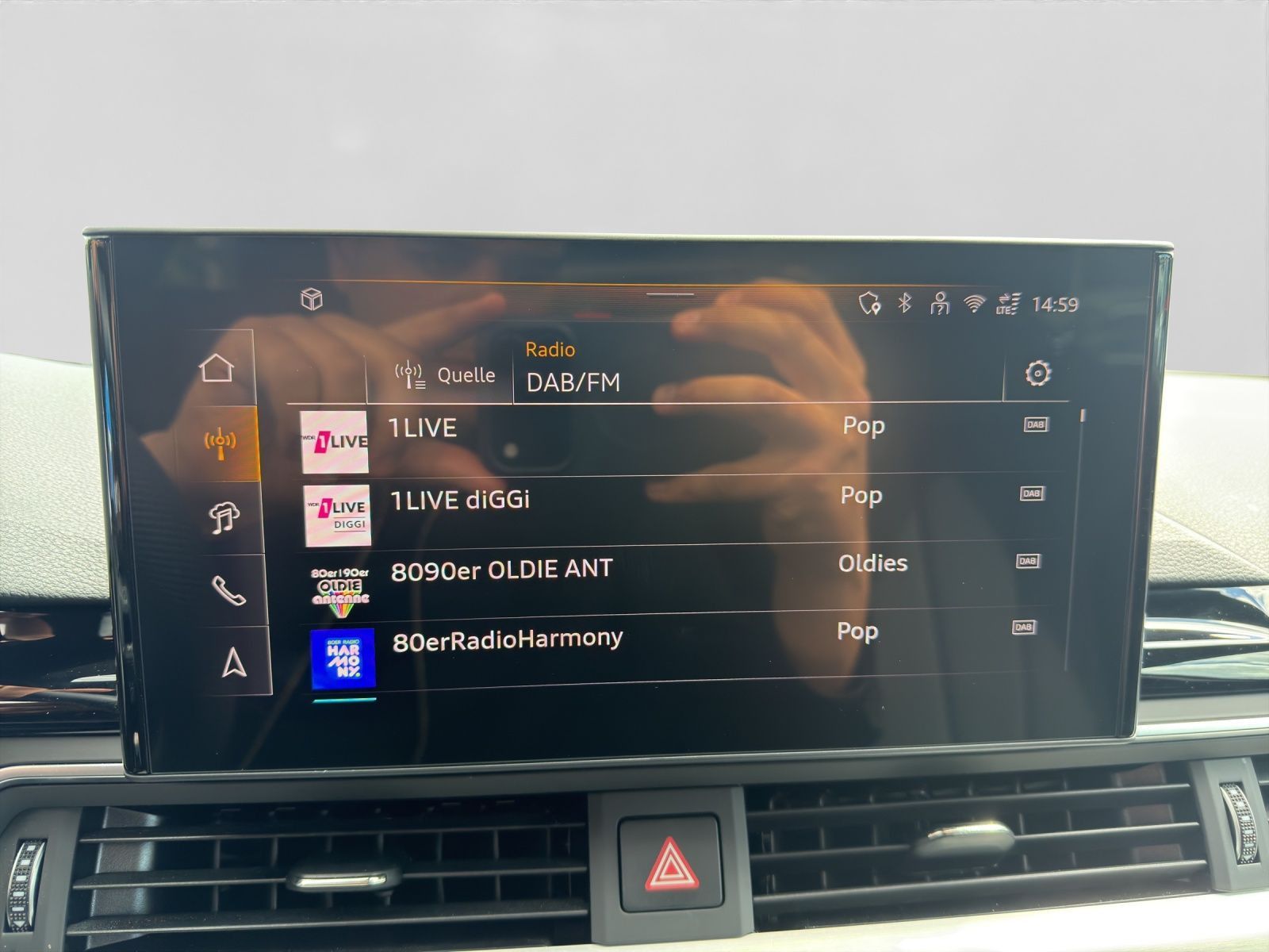 Audi A4 Avant 40 TFSI Q 2x S LINE AHK MATRIX-LED LM19