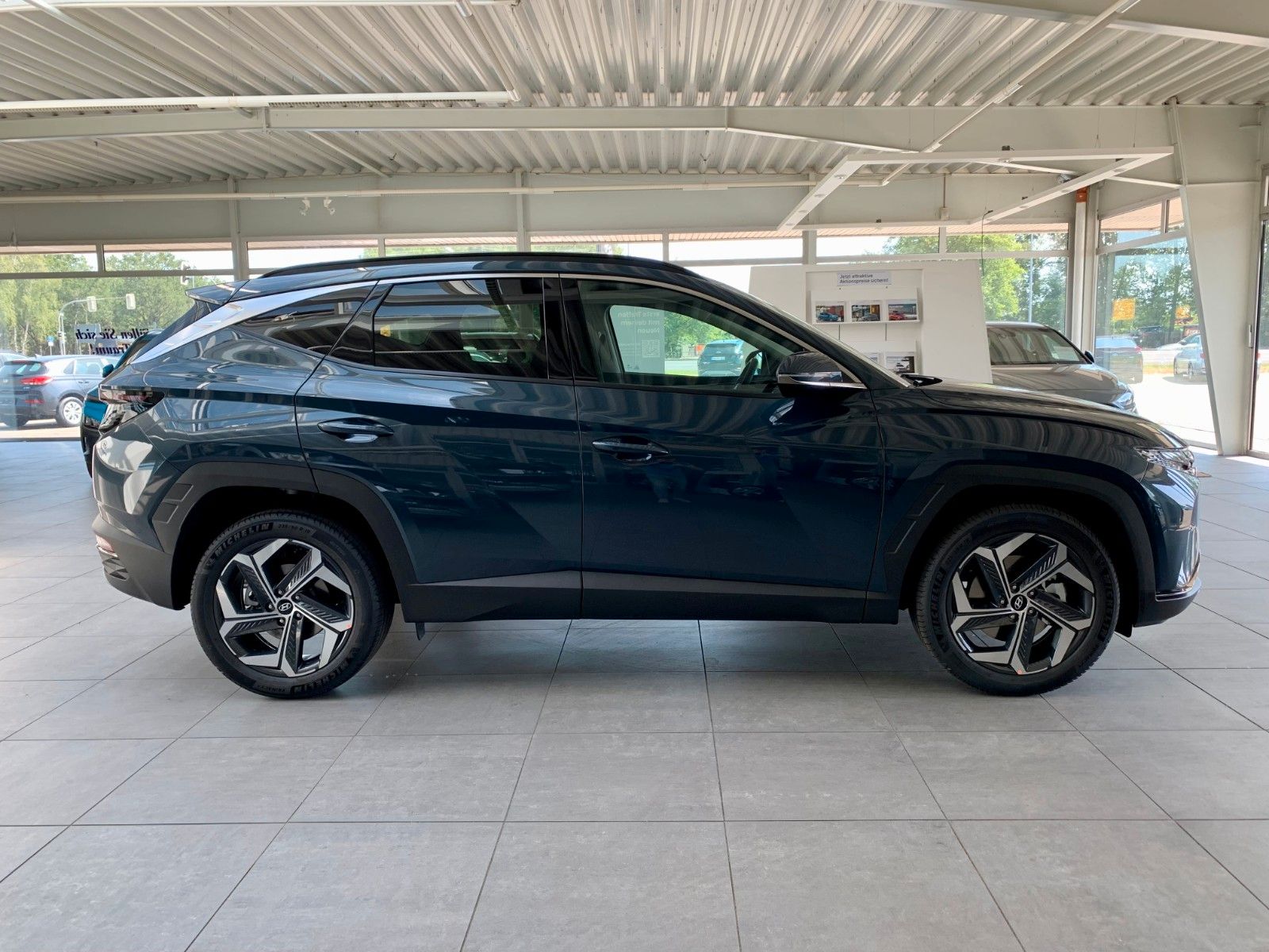 Hyundai Tucson 1.6 T-GDI Hybrid 4WD - Samsaru's Car Outlet