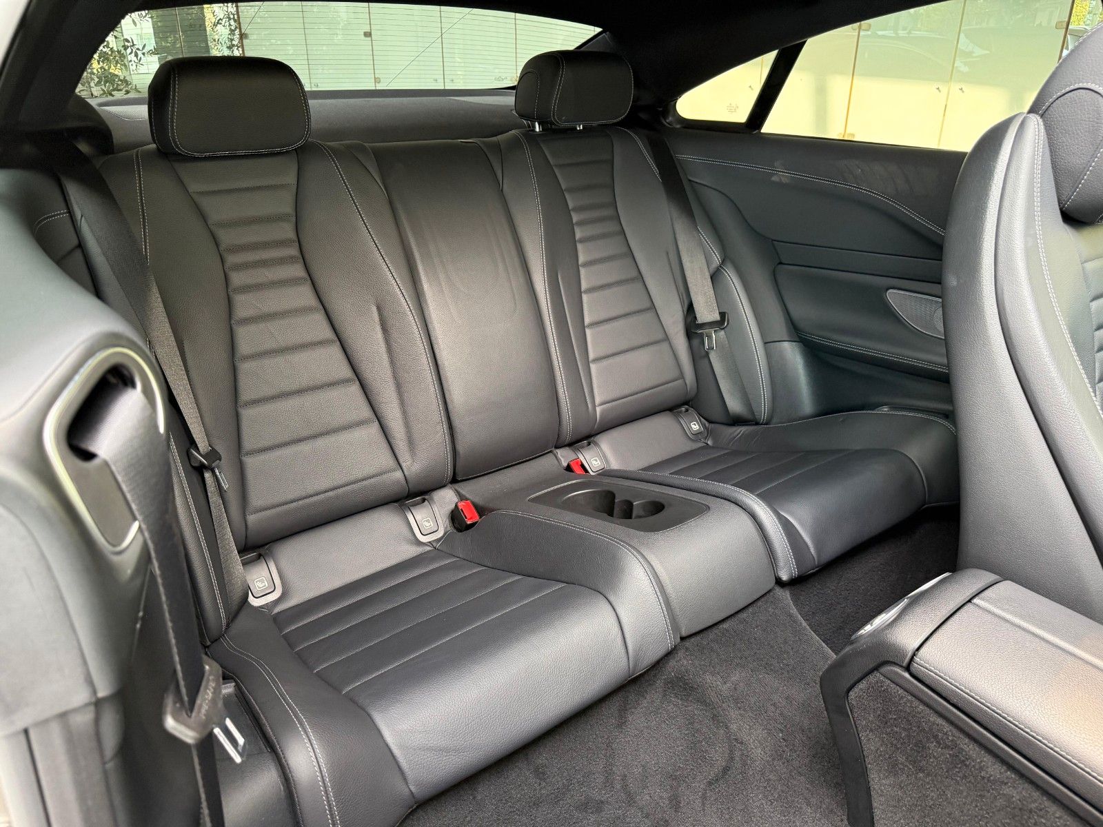 Mercedes-Benz E 300 Coupe AMG - Samsaru's Car Outlet
