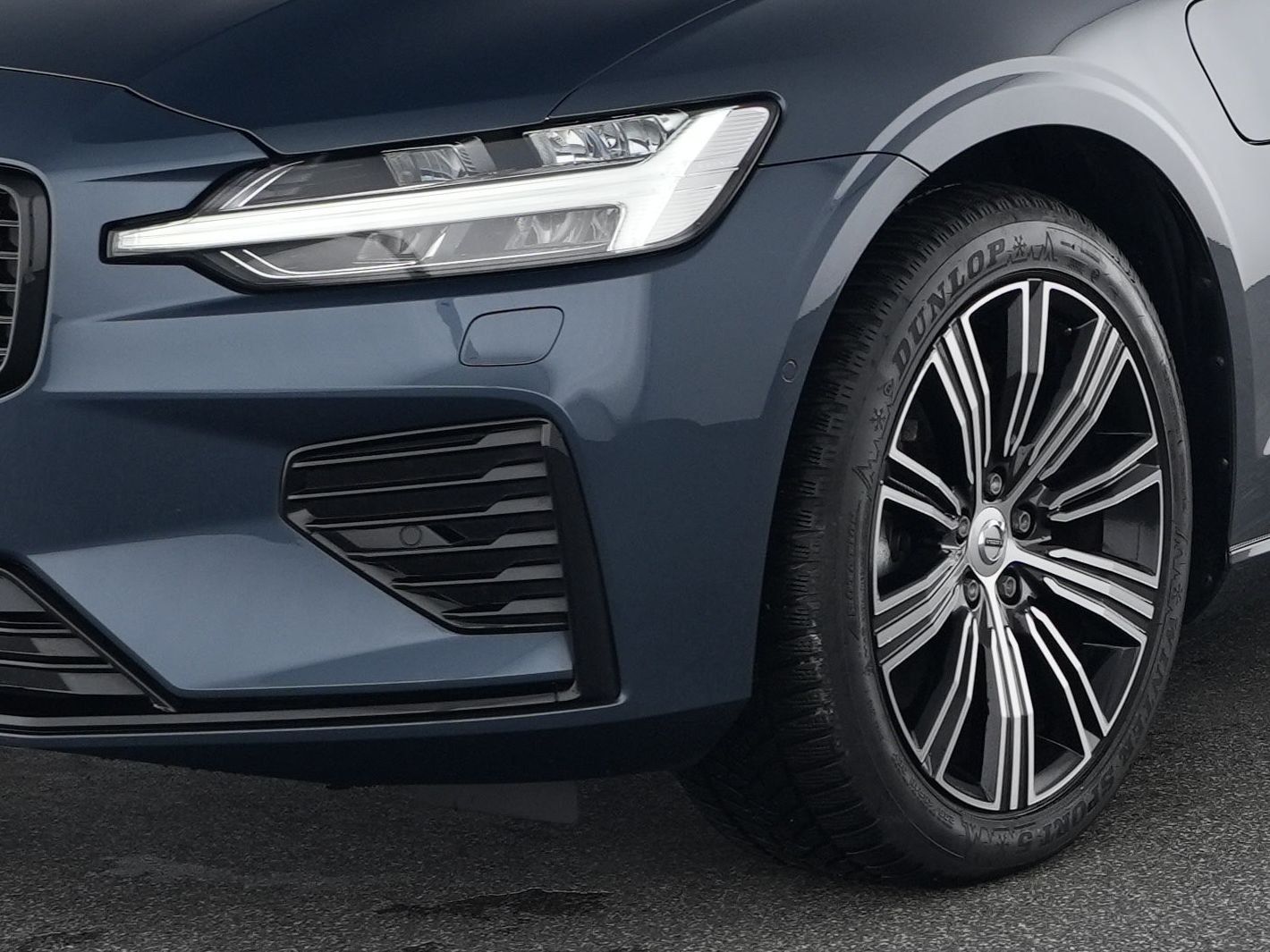 Volvo S60 T8 Recharge AWD Ultimate Dark 19"+B&W+360°