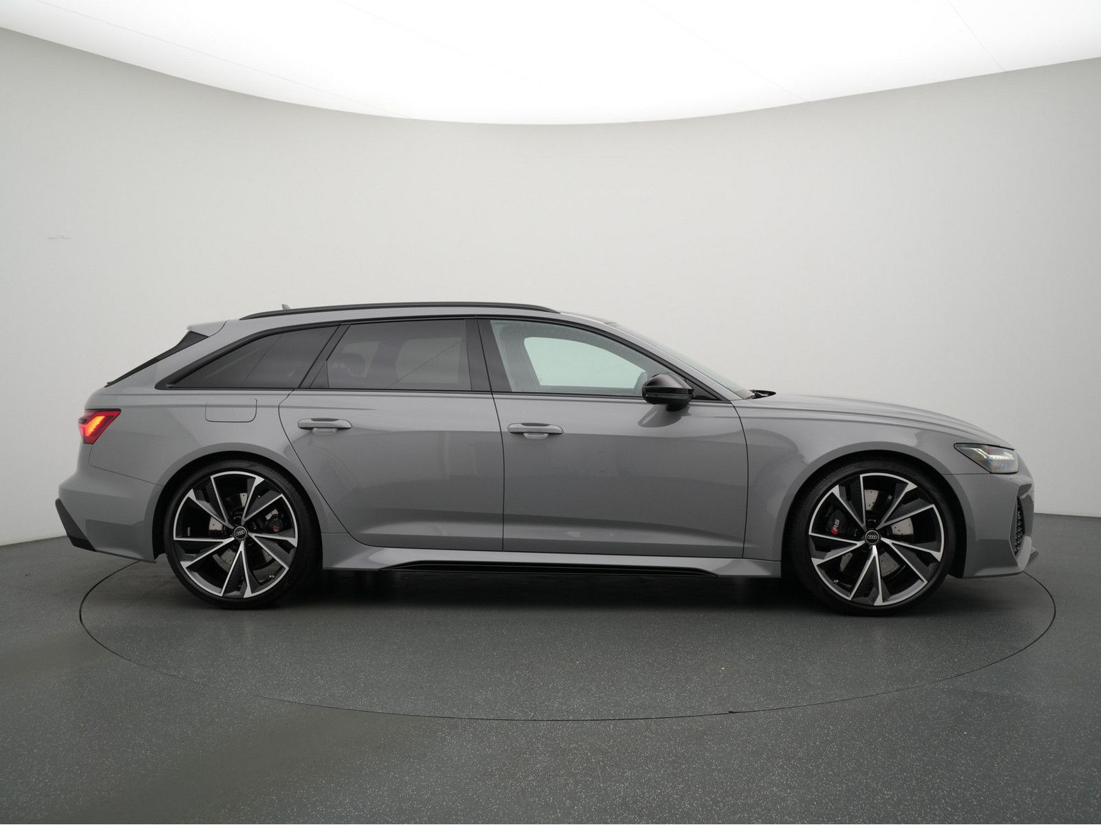 Audi RS6 LASER STANDHZ PANO RAUTE B&O ACC MEMORY NAVI