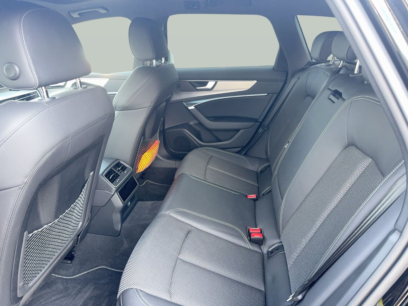 Audi A6 Avant 50 TFSIe quattro S tronic S line AHK