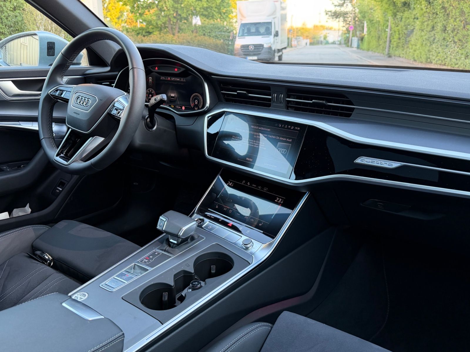 Audi A6 Avant 45 TDI quattro S line