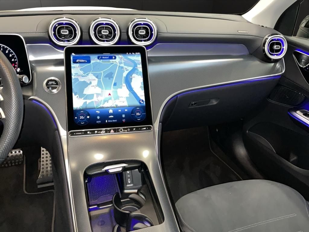 Mercedes-Benz GLC 300 de 4M EDITION AMG DISTRONIC PANO 360°AHK