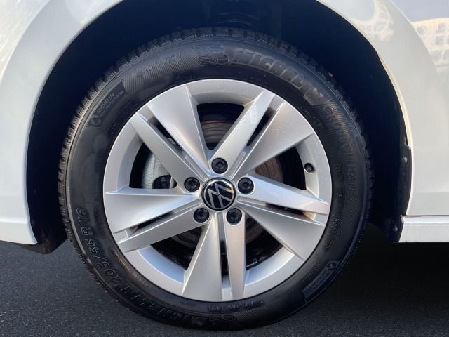 Volkswagen Golf Life 1.5 DSG - Samsaru's Car Outlet