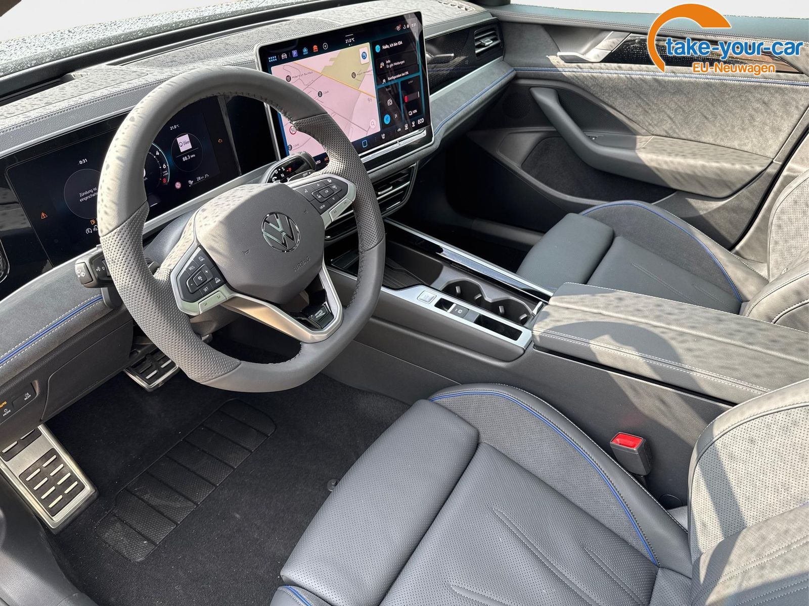 Volkswagen Passat Variant R-Line Edition Plus LEDER+PANO...
