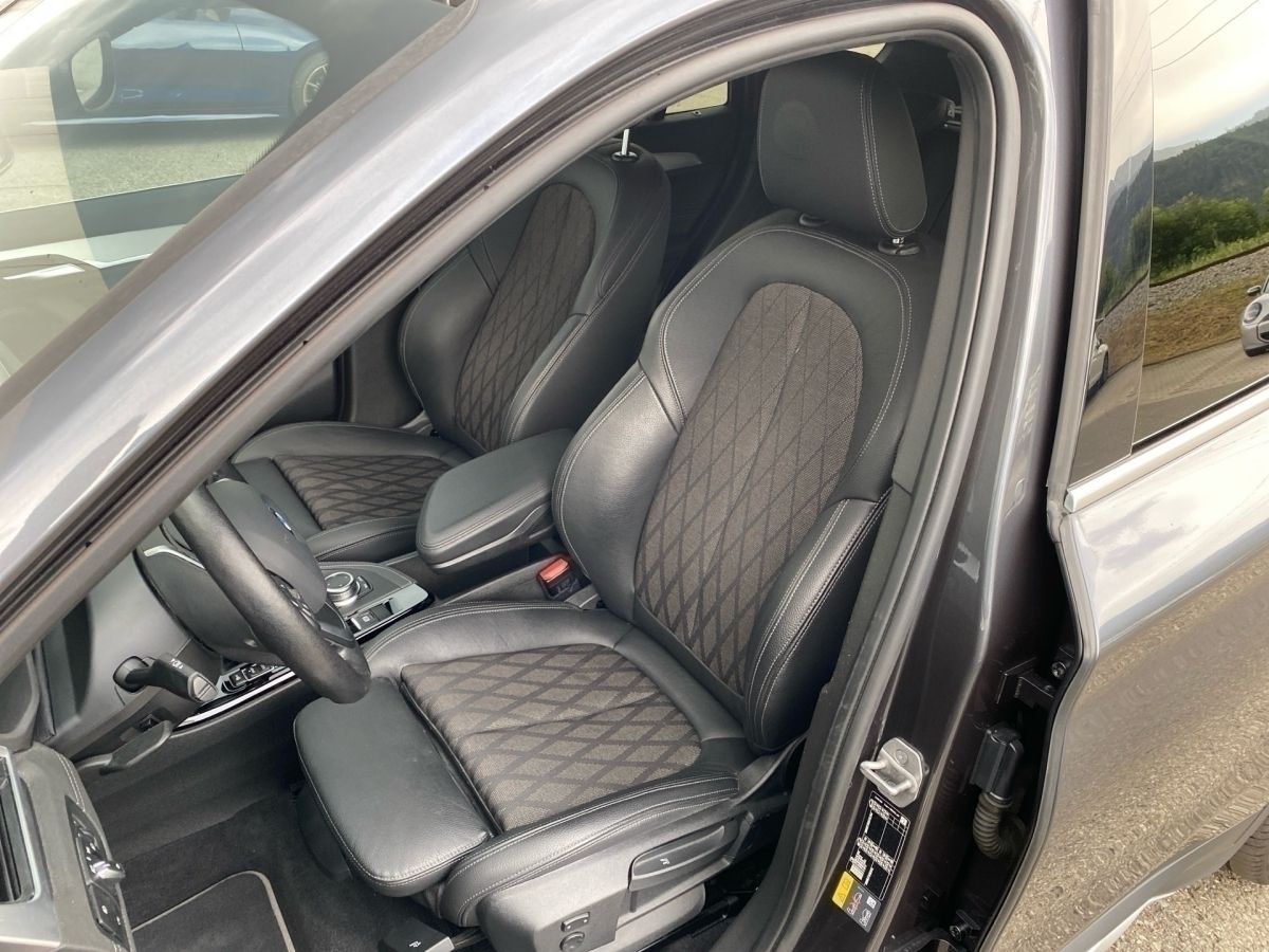 BMW X1 xDrive25e xLine - Samsaru's Car Outlet