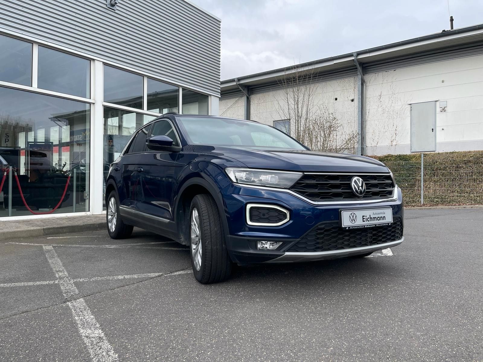 Volkswagen T-Roc Sport 1.5 TSI - Samsaru's Car Outlet
