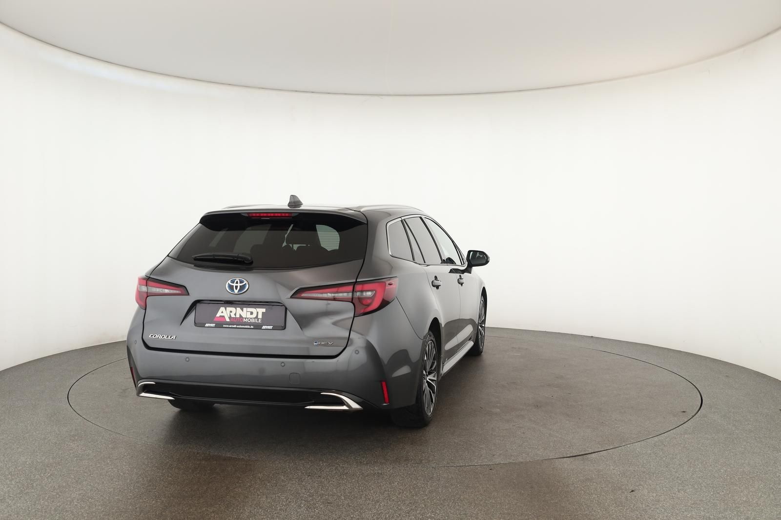 Toyota Corolla Touring Sports 2.0 CVT Team D Navi Kam