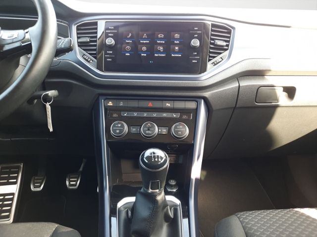 Volkswagen T-Roc 2.0 TDI United - Samsaru's Car Outlet
