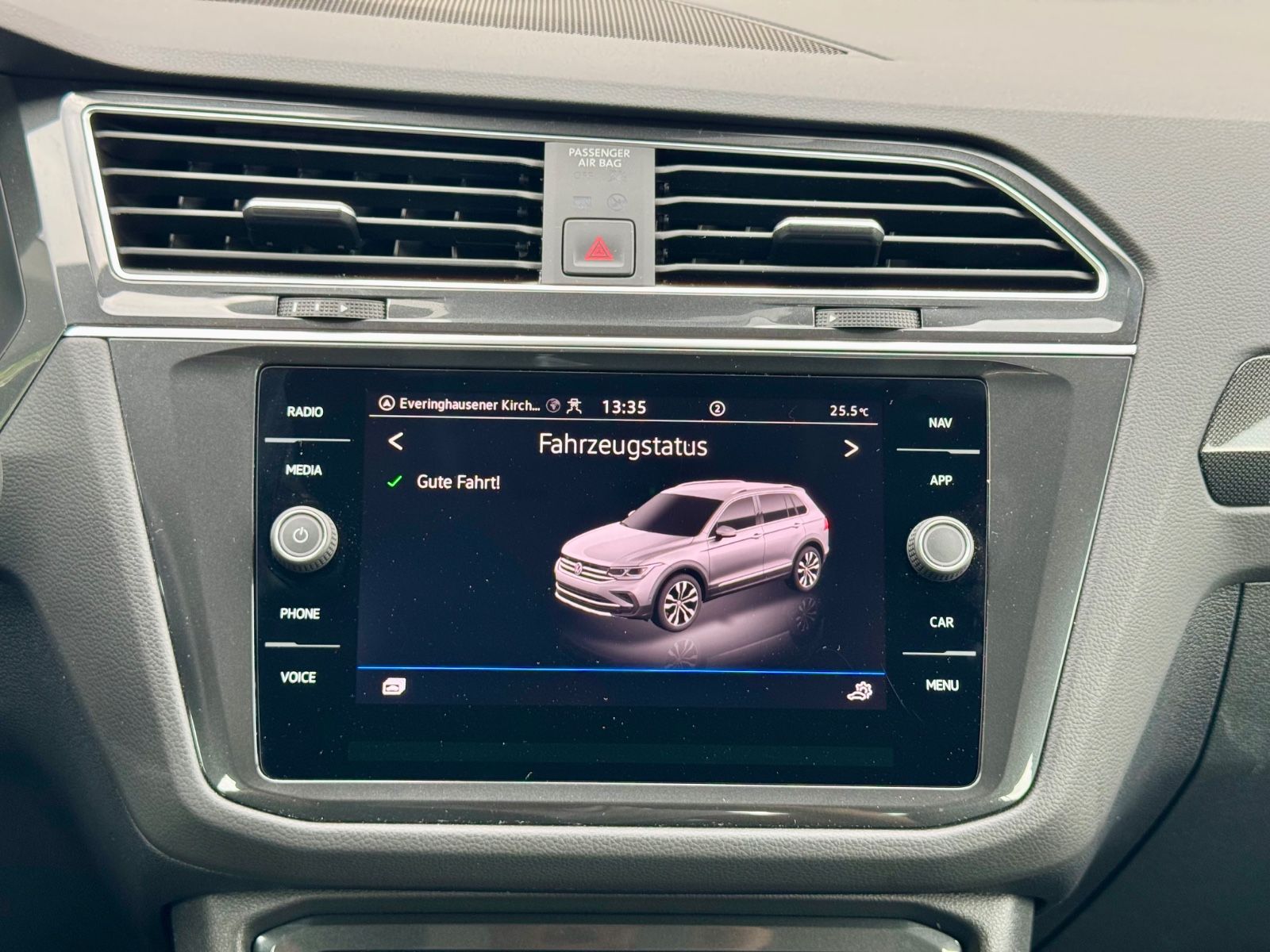 Volkswagen Tiguan Life - Samsaru's Car Outlet