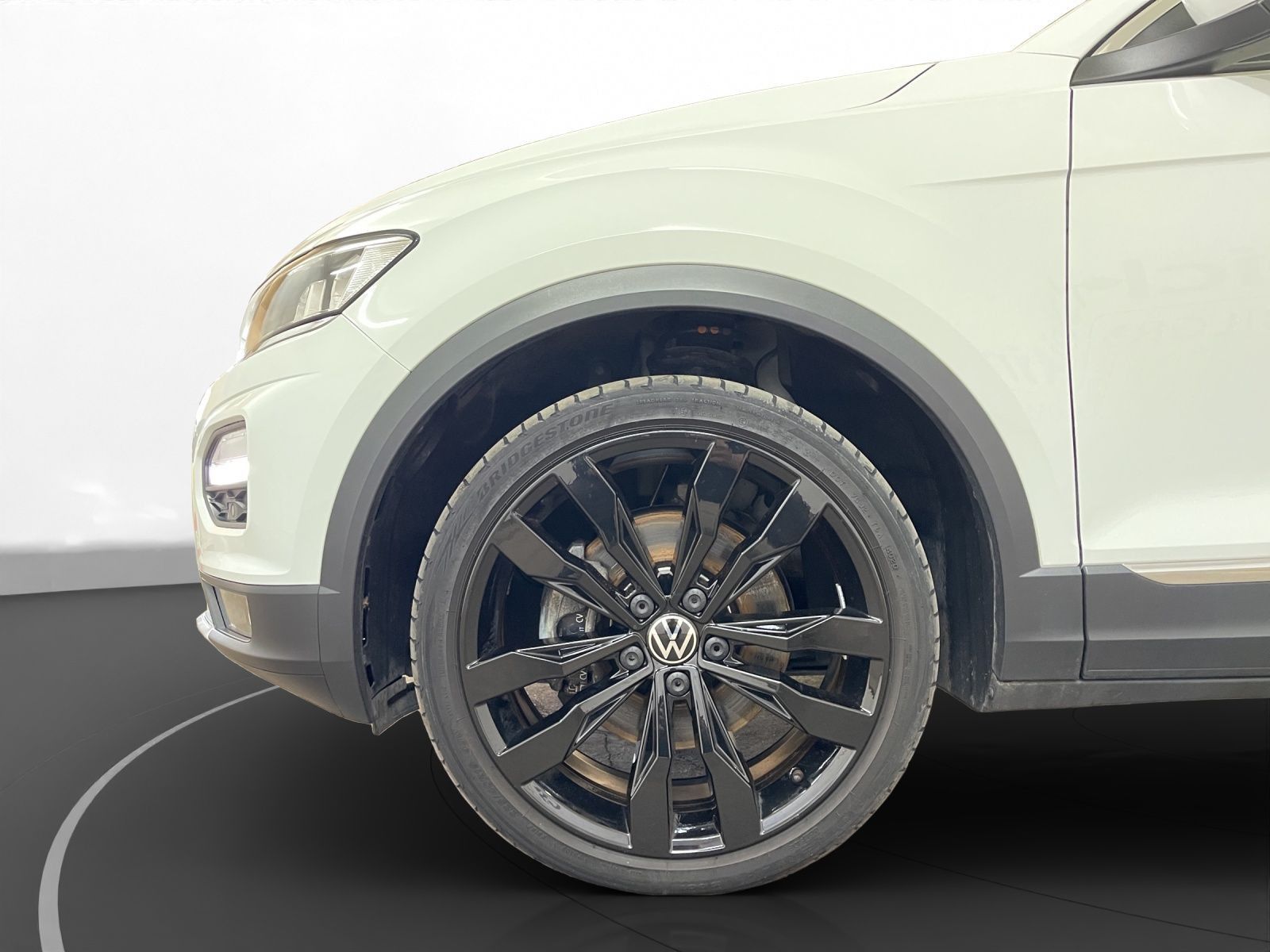 Volkswagen T-Roc 2.0 TSI Sport 4M - Samsaru's Car Outlet