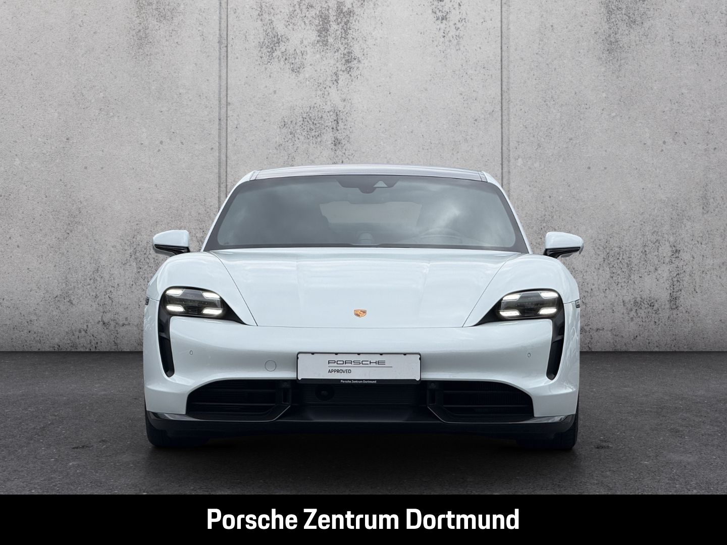 Porsche Taycan Turbo S BOSE Luftfederung LED-Matrix