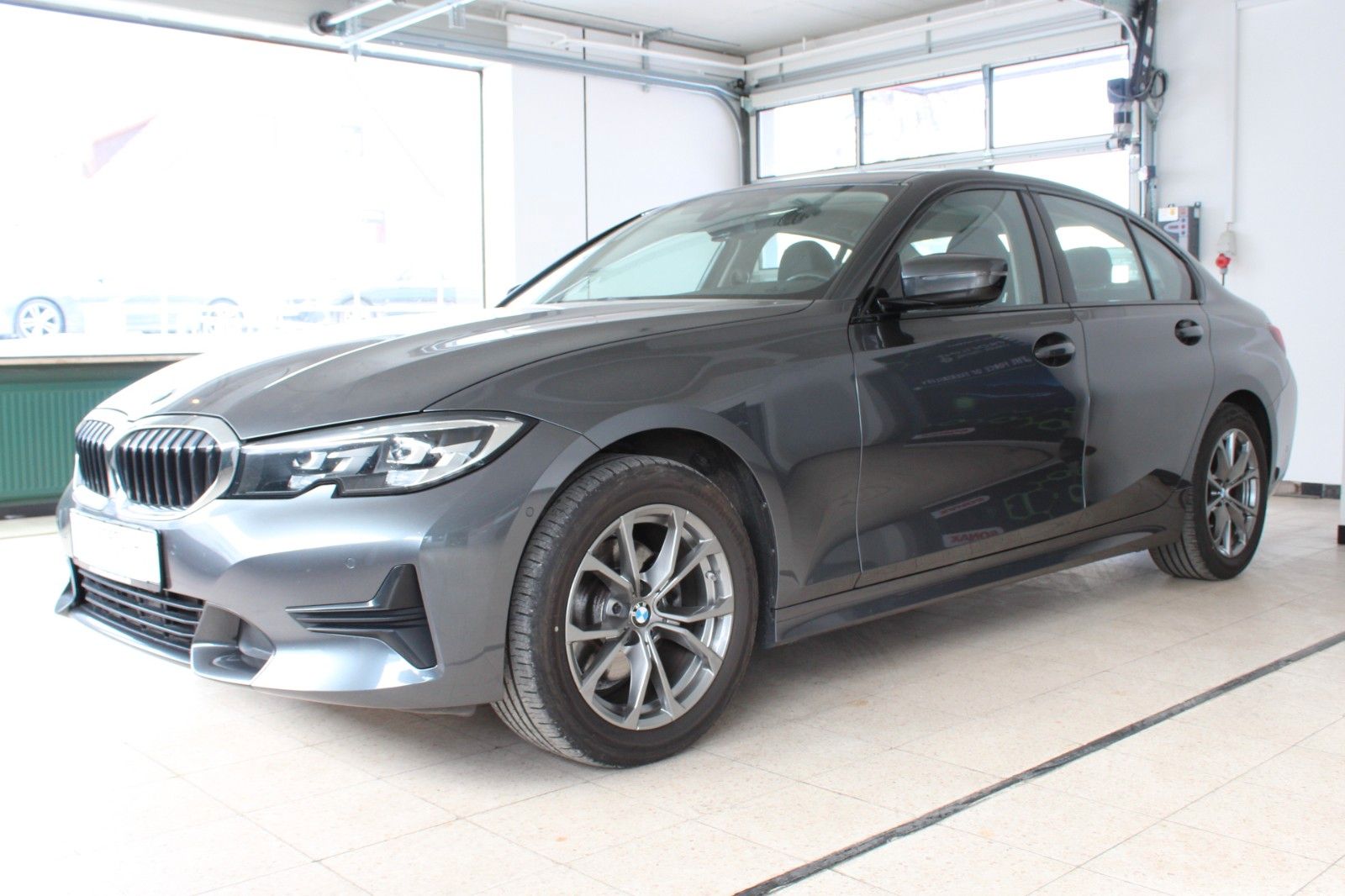 BMW 320d xDrive Sport Line Live Cockpit Navi LED