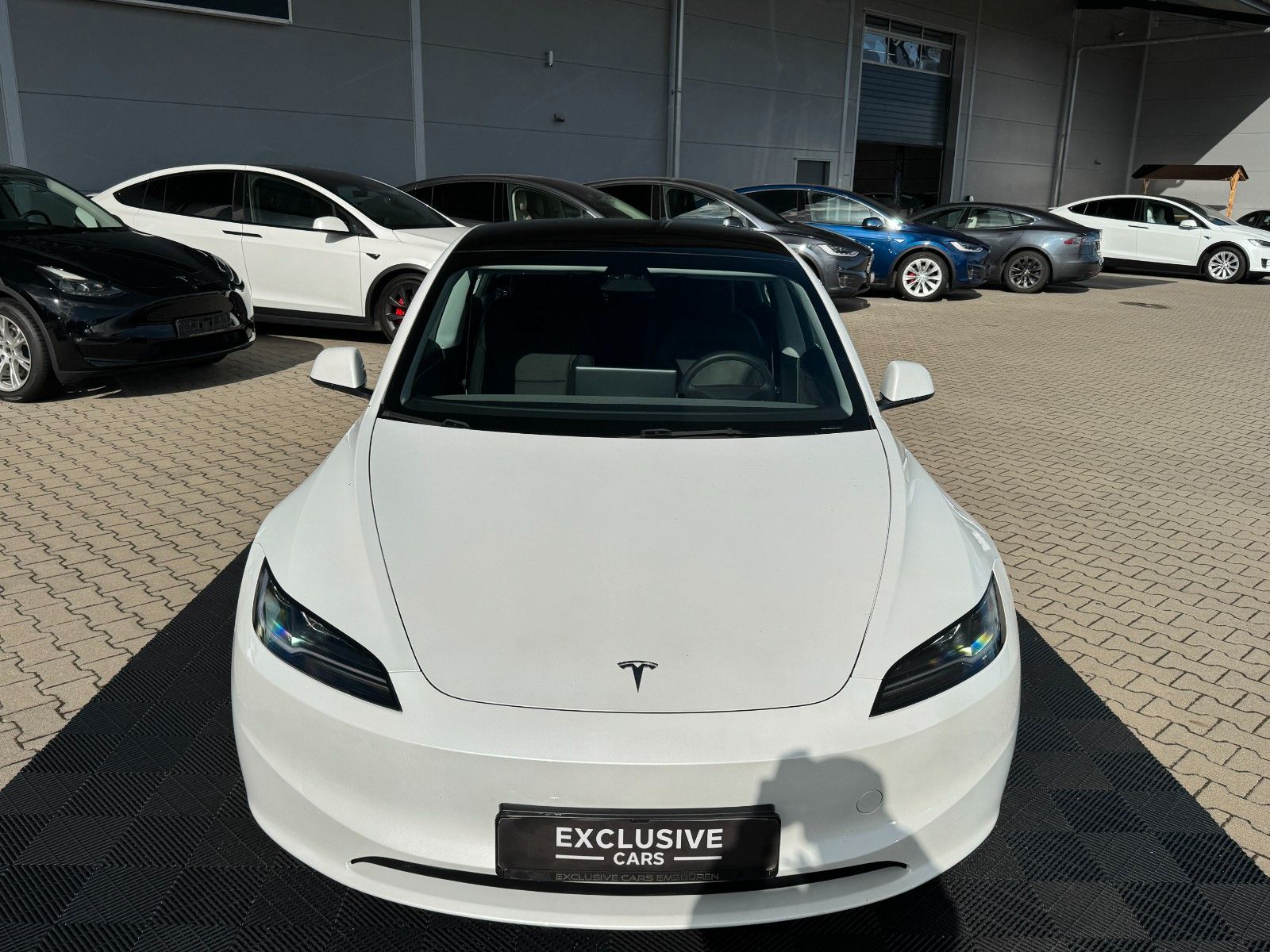 Tesla MODEL 3 HIGHLAND LR AWD | HW4 | TOW PACKAGE |