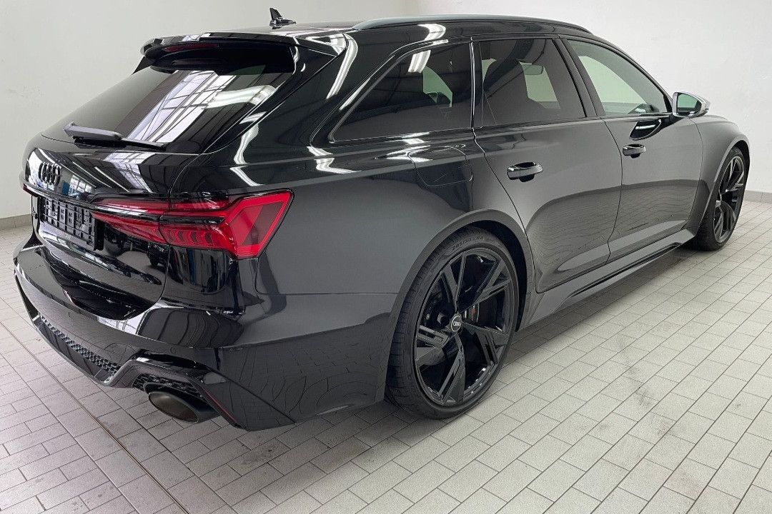 Audi RS6 Avant ESSENTIAL-V MAX 305-KERAMIK-PANO-LASER