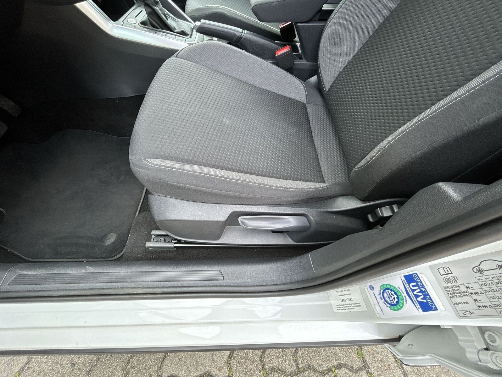 Volkswagen Taigo 1.0 TSI DSG Life - Samsaru's Car Outlet