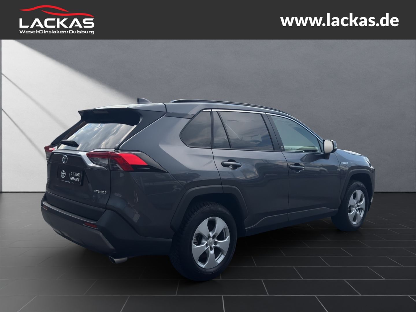 Toyota RAV 4 Hybrid - Samsaru's Car Outlet