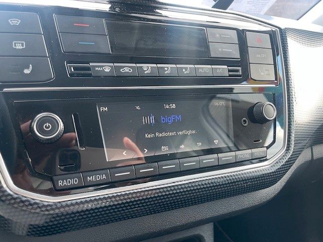 Volkswagen e-up! move up! - Samsaru's Car Outlet