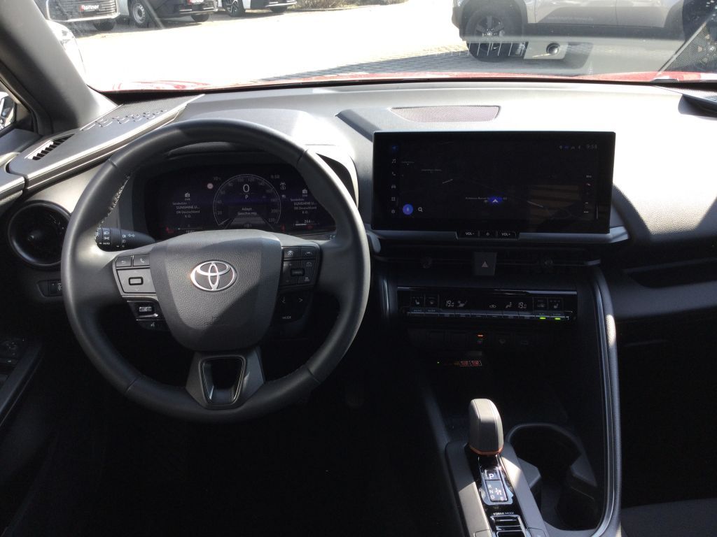 Toyota C-HR 1.8 Hybrid - Samsaru's Car Outlet