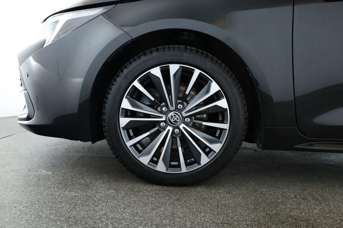 Toyota Corolla Touring Sports 2.0 CVT Team D Navi Kam