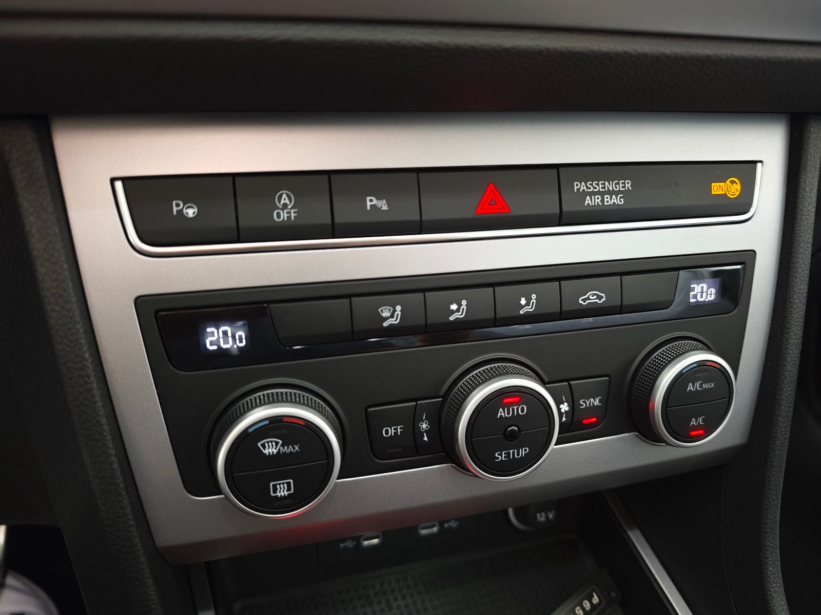 Seat Ateca FR 2.0TDI DSG AHK|ACC|FullLink|Kam