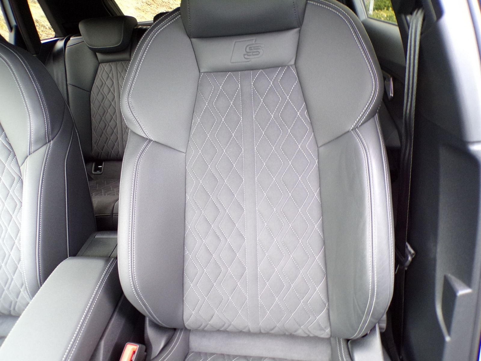 Audi A3 SPORTBACK 35 TFSI S-Line - Samsaru's Car Outlet