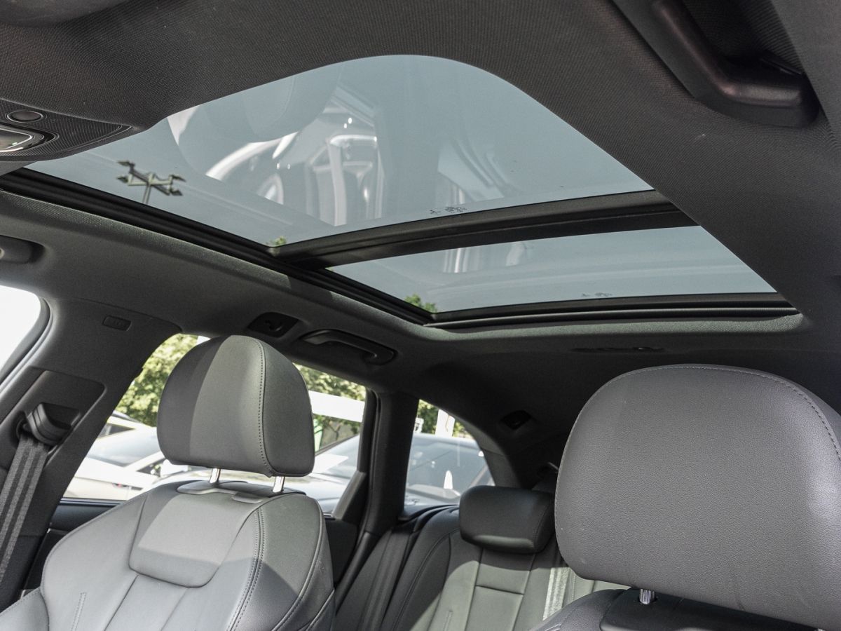Audi A4 Avant 30 TDI s tronic Advanced - Samsaru's Car Outlet