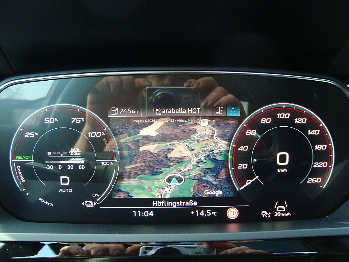 Audi e-tron 55 quattro RS-Sitze Garantie S-Line !!