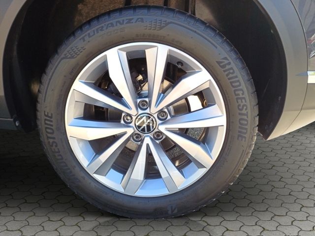 Volkswagen T-Roc 1.0 TSI Style - Samsaru's Car Outlet