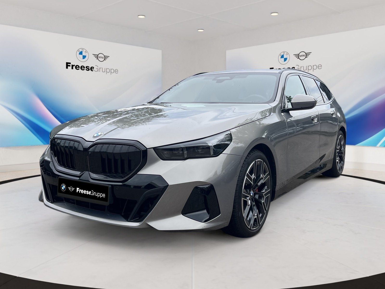 BMW 520d xDrive Touring AHK 360° HEAD-UP SITZBELÜFT