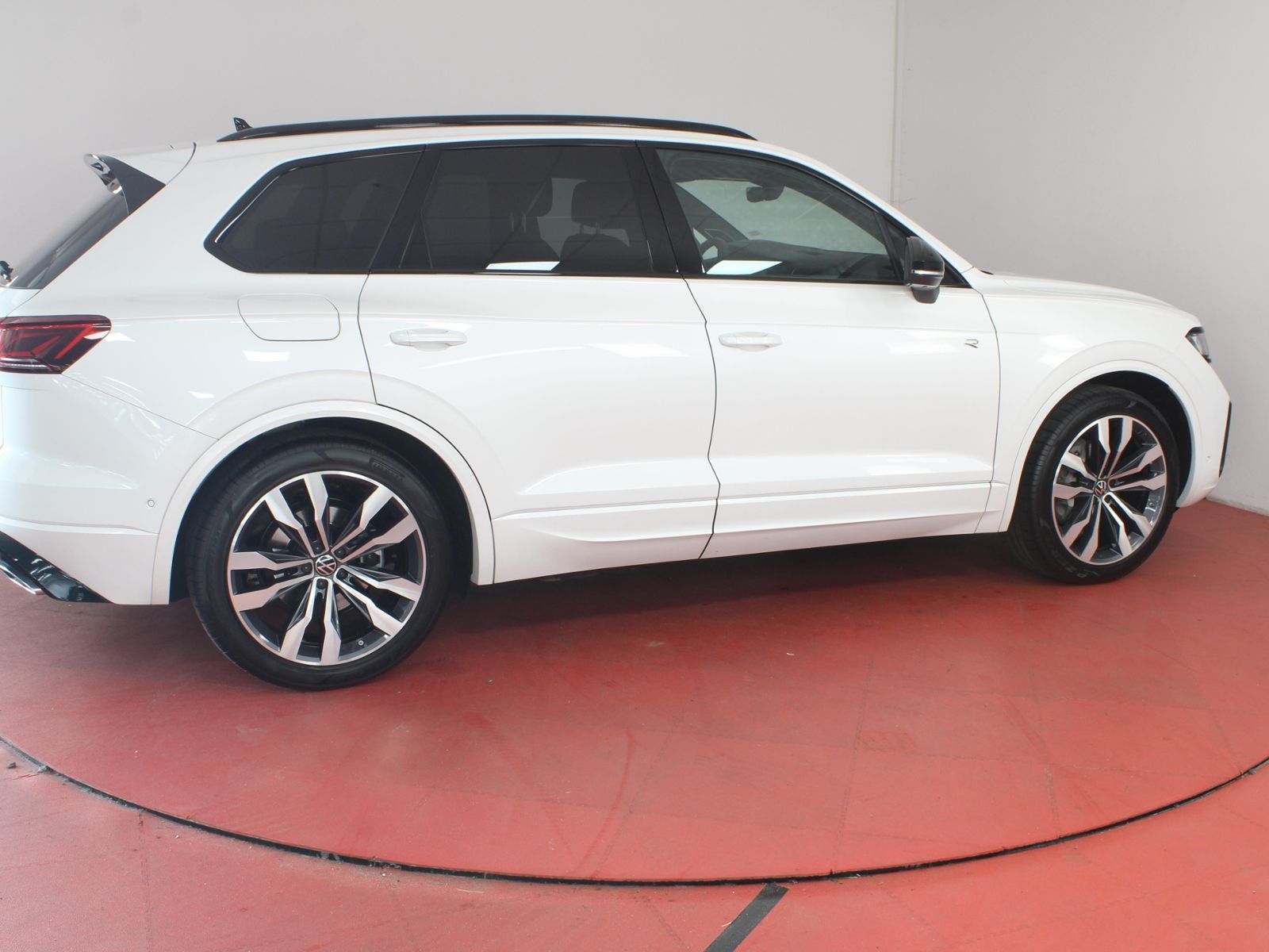 Volkswagen Touareg R-Line Black Style 3.0TDI 498,-ohne Anza