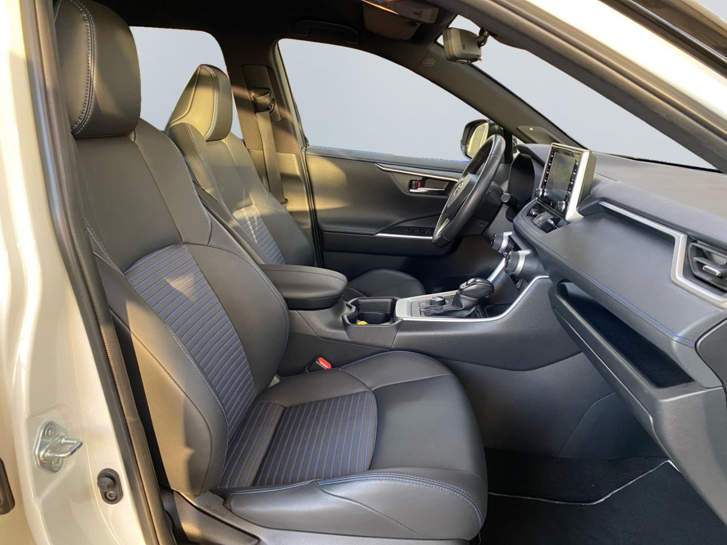 Toyota RAV 4 2.5 4x4 Hybrid Style Selection *360°*JBL*