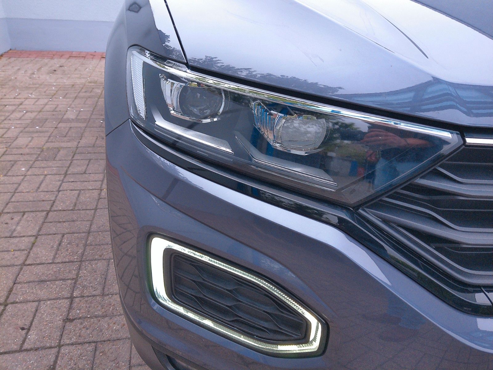 Volkswagen T-Roc Style Black - Samsaru's Car Outlet
