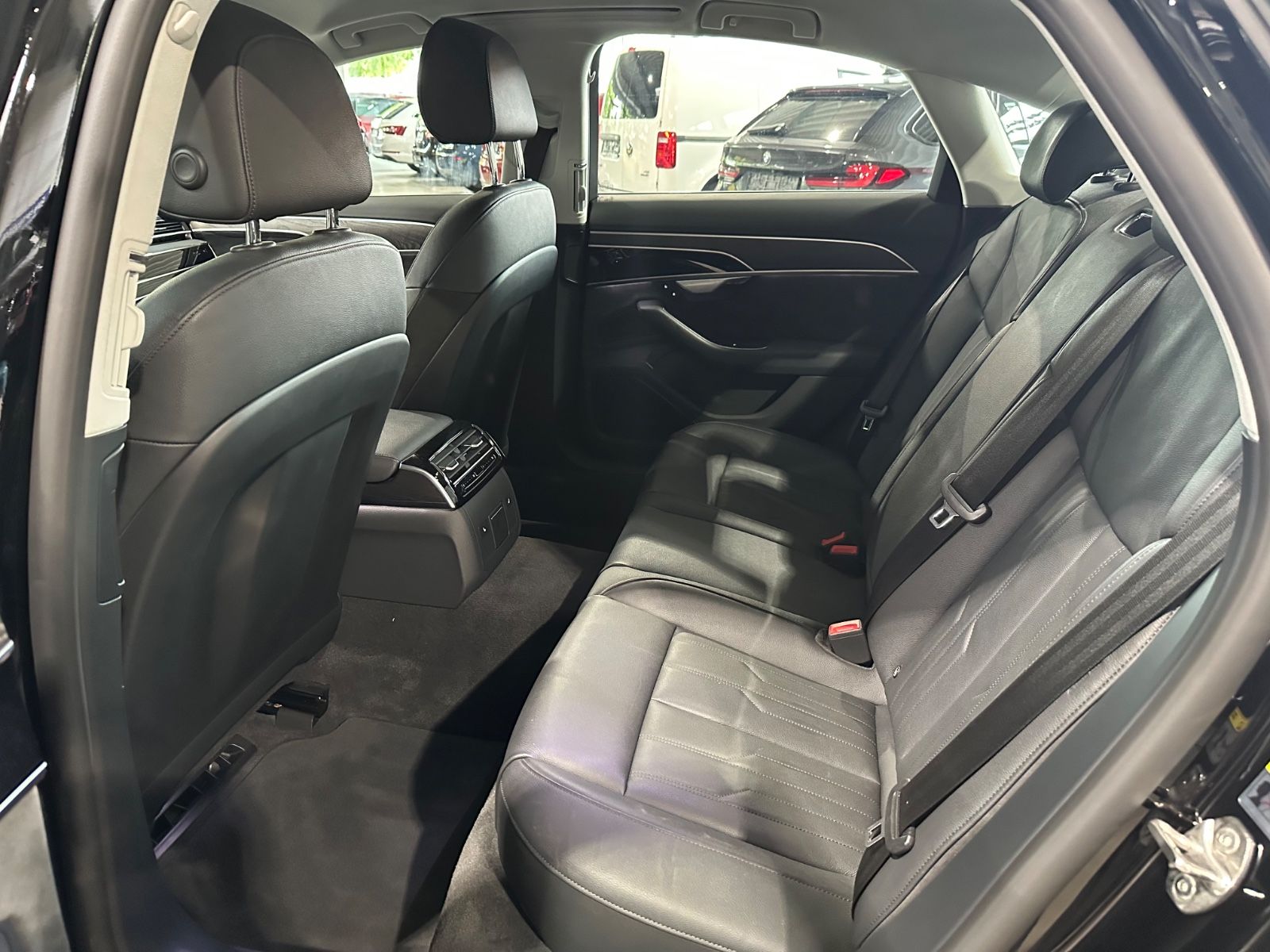 Audi A8 50 TDI quattro - Samsaru's Car Outlet